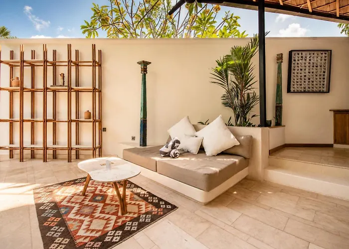 Serene 1br 800 To Echo Beach, With Pool Villa *