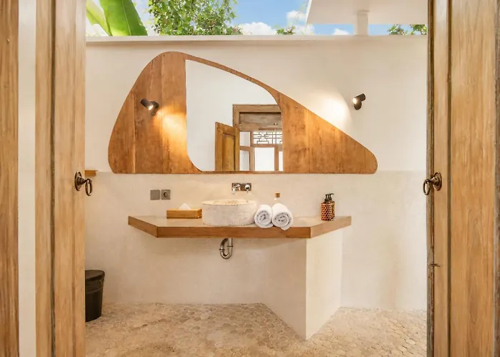 别墅 Serene 1br 800 To Echo Beach, With Pool 坎古