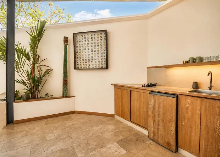 Serene 1br 800 To Echo Beach, With Pool 别墅 *