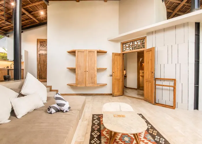 Serene 1br 800 To Echo Beach, With Pool